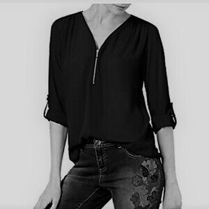 INC  Relaxed fit top with a contrast zipper